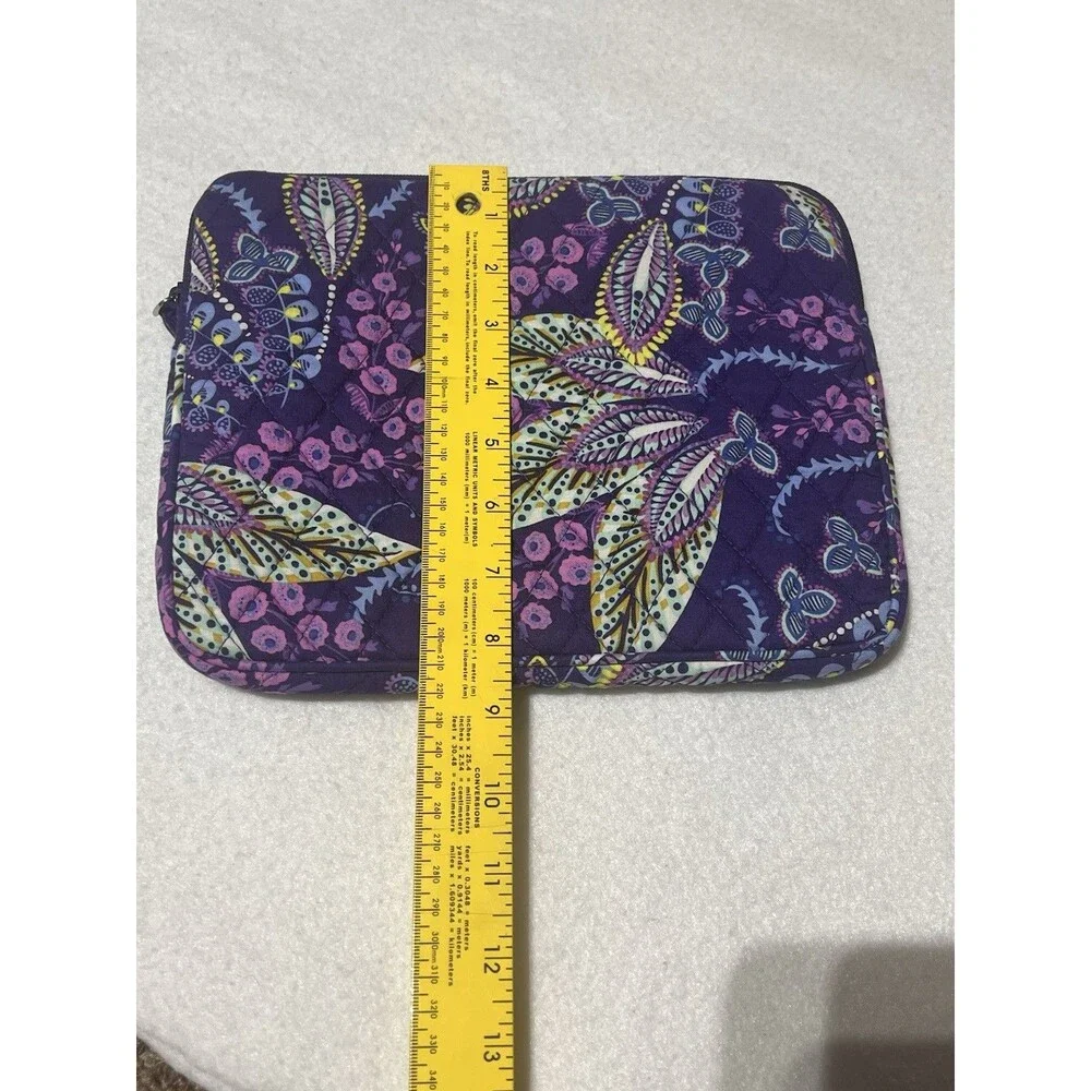 Vera Bradley iPad-tablet Sleeve Floral Paisley Design Purple Quilted Zipper